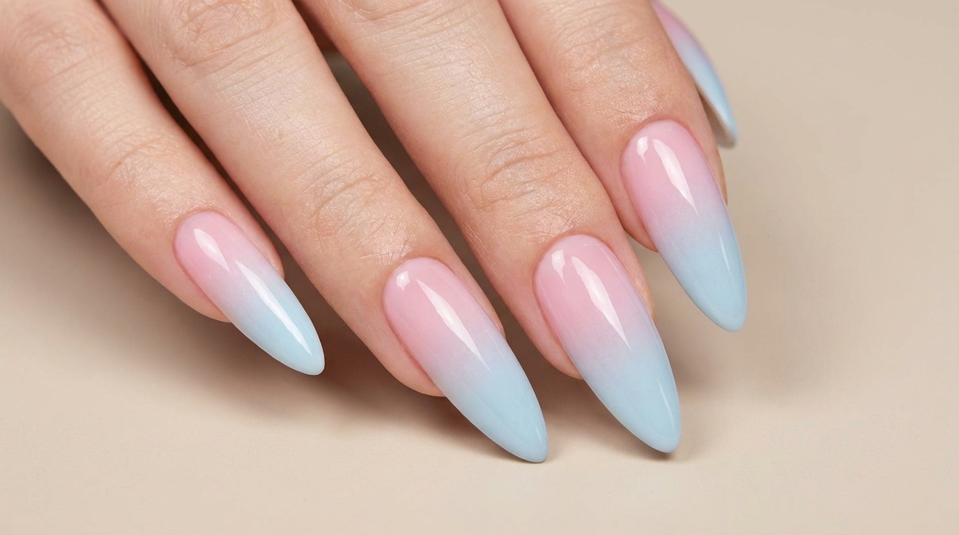 Unghie gel sfumate: Tutorial ombré blu e rosa