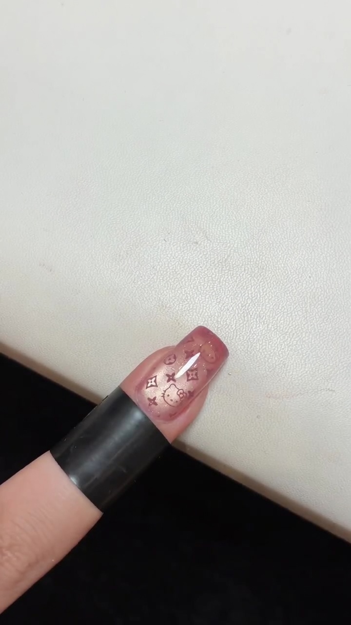 Unghie Cromo Sfumate Effetto Kitty — Tutorial Passo dopo Passo