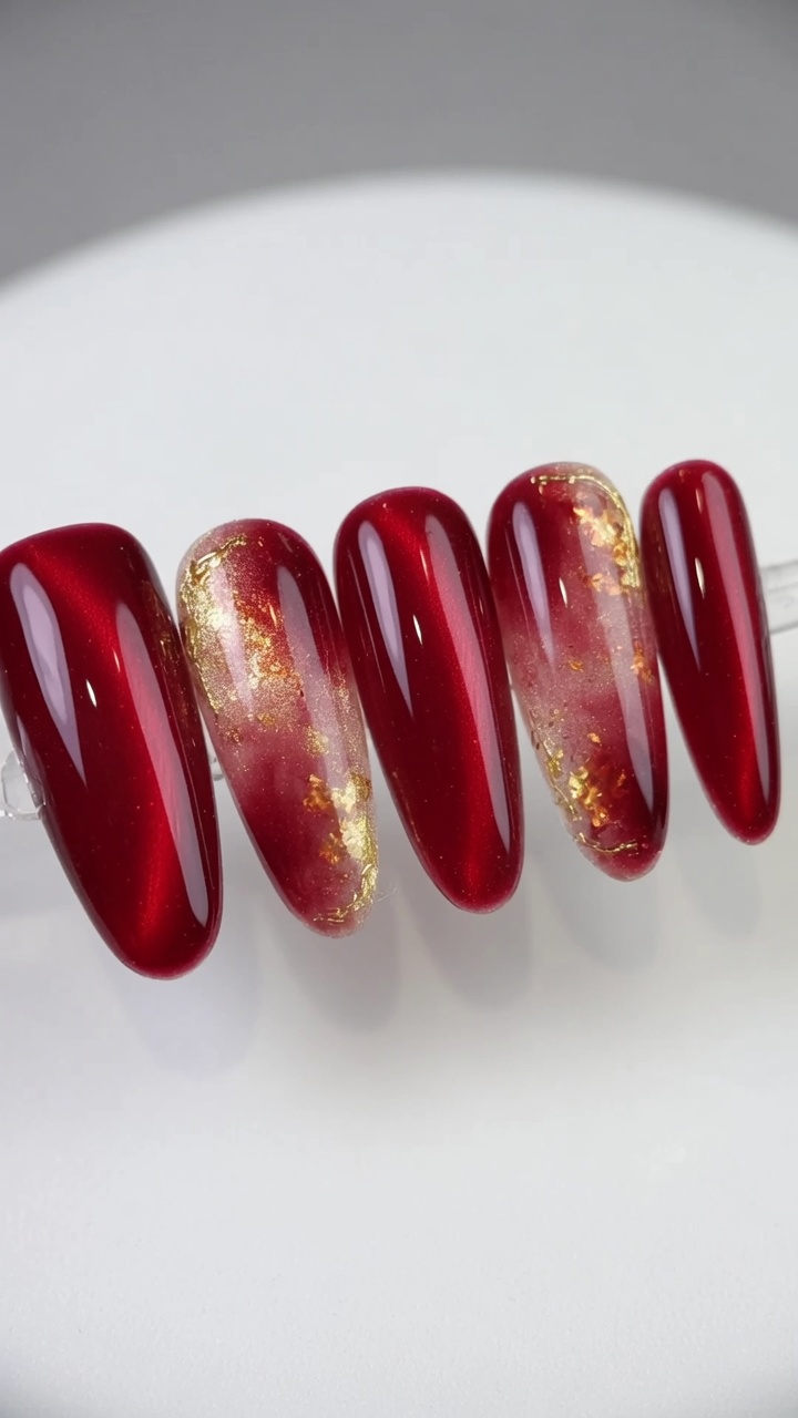 Unghie Red & Gold Watercolor Marble — Tutorial Lusso Cat-Eye