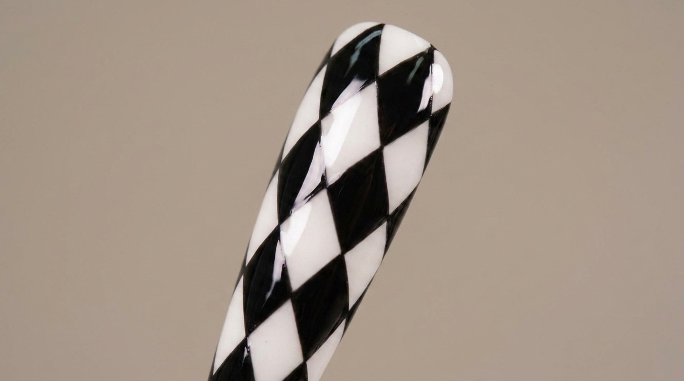 Decorazione Unghie con Motivo Checkered e Argyle in Nero e Beige — Tutorial Passo dopo Passo