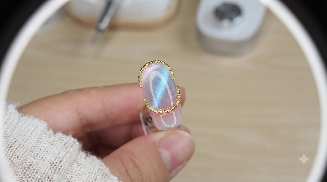 Unghie in Gel Aurora e Occhio di Gatto con Dettagli Dorati — Tutorial Passo dopo Passo