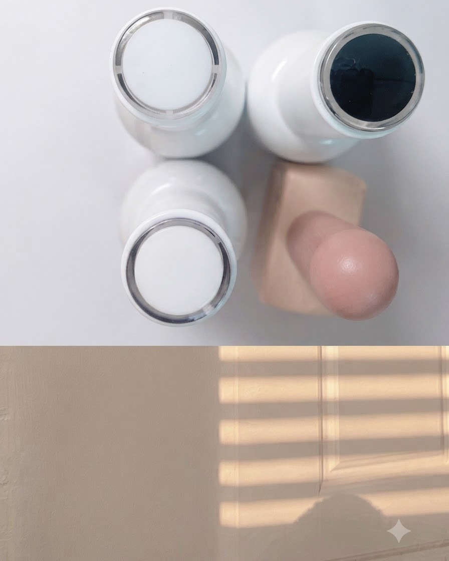 Uno spazio di lavoro che mostra flaconi di gel color bianco, blu e nero disposti ordinatamente accanto a una tavolozza pulita per la miscelazione dei colori.