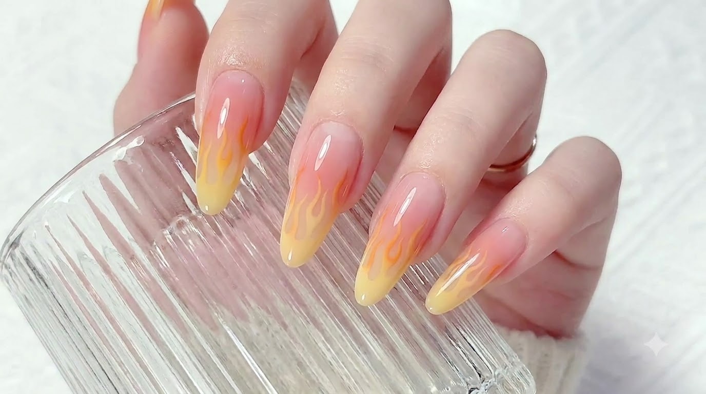 Unghie Sfumate Sunset Glow e Dettagli Fiamma — Tutorial Passo dopo Passo